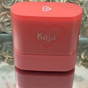 Kaja Heart-Shaped Pink Blush